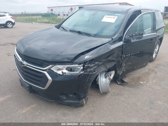 Chevrolet Traverse Ls 2018 1GNERFKW6JJ182077 Image 6