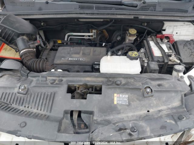 KL7CJKSB8HB102812 Chevrolet TRAX LS