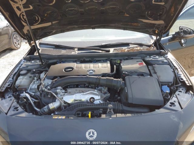 W1K3G4EB6NJ339833 Mercedes-Benz A 220