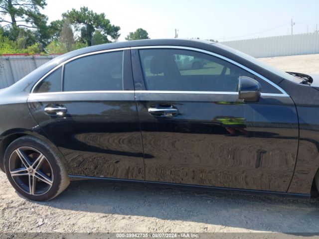 W1K3G4EB6NJ339833 Mercedes-Benz A 220