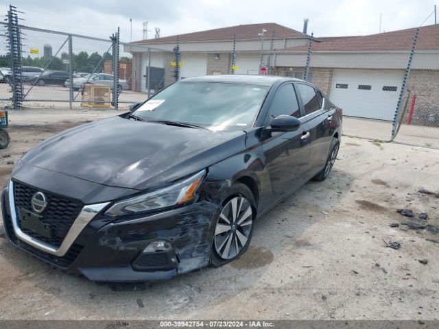 1N4BL4DW0NN377935 Nissan Altima Sv Intelligent Awd