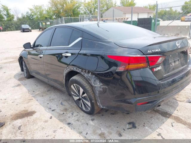 1N4BL4DW0NN377935 Nissan Altima Sv Intelligent Awd