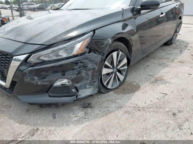 1N4BL4DW0NN377935 Nissan Altima Sv Intelligent Awd