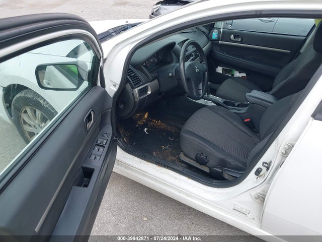 2012 MITSUBISHI GALANT 4A32B2FF5CE015639 Photo 4