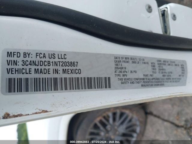 3C4NJDCB1NT203867 Jeep Compass High Altitude 4x4