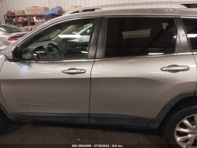 1C4PJMDS2HW513421 Jeep Cherokee Limited 4x4