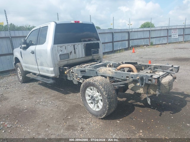Ford F-250 Xlt 2019 1FT7X2B64KED10519 Image 3
