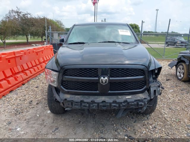 1C6RR7FT8HS829087 RAM 1500 Express Quad Cab 4x4 6'4 Box