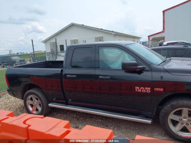 1C6RR7FT8HS829087 RAM 1500 Express Quad Cab 4x4 6'4 Box