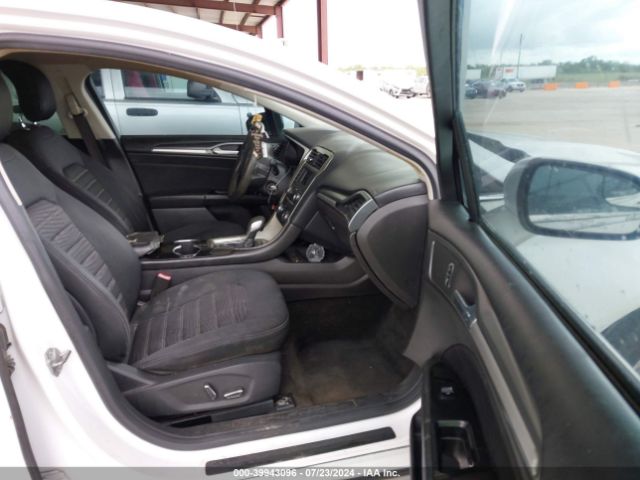 3FA6P0H79GR149580 Ford FUSION SE