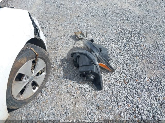 KNDJN2A27F7234976 KIA Soul