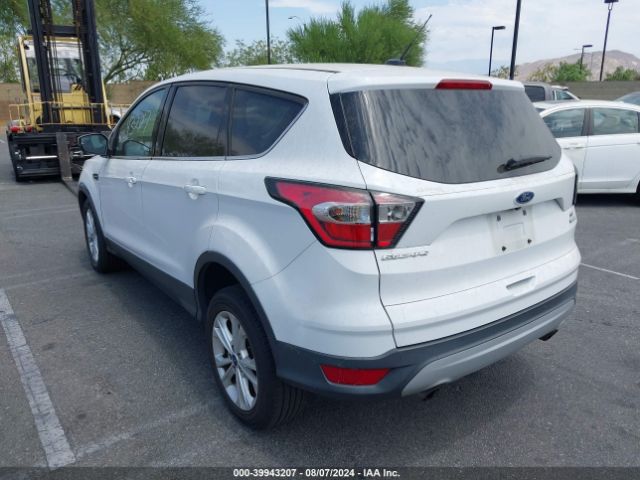 1FMCU0GD4HUC27623 Ford ESCAPE SE
