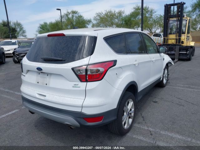 1FMCU0GD4HUC27623 Ford ESCAPE SE