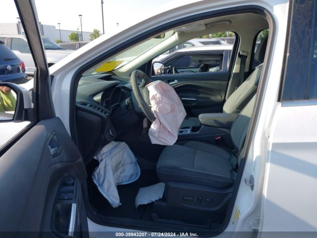 1FMCU0GD4HUC27623 Ford ESCAPE SE