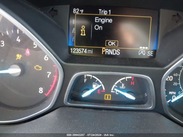 1FMCU0GD4HUC27623 Ford ESCAPE SE