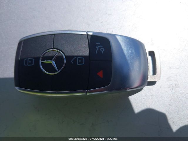 W1N0G8DB9NV347318 Mercedes-Benz Glc 300 Suv
