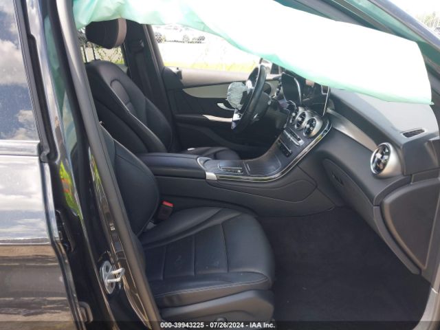 W1N0G8DB9NV347318 Mercedes-Benz Glc 300 Suv