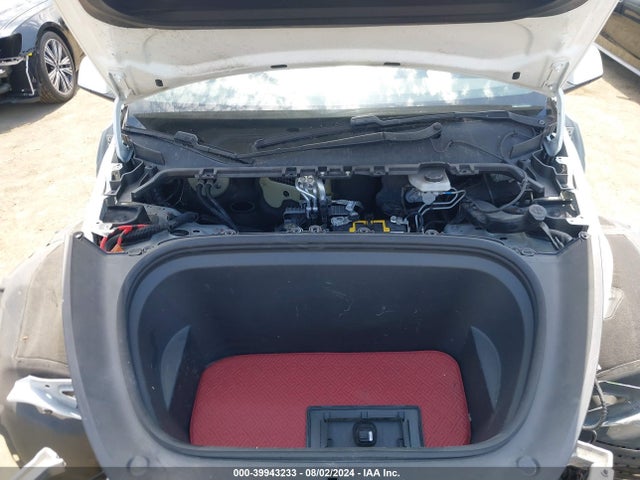 2020 TESLA MODEL Y 5YJYGDEE4LF029811 Photo 9