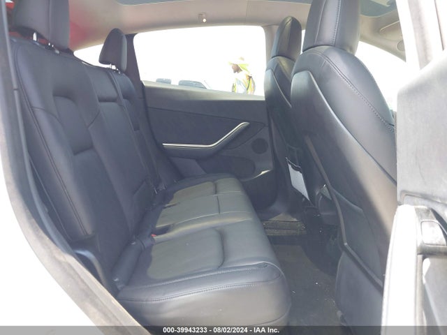 2020 TESLA MODEL Y 5YJYGDEE4LF029811 Photo 7