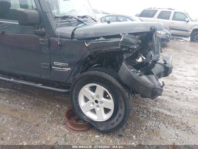1C4BJWDG6JL860680 Jeep Wrangler Jk Unlimited Sport S 4x4