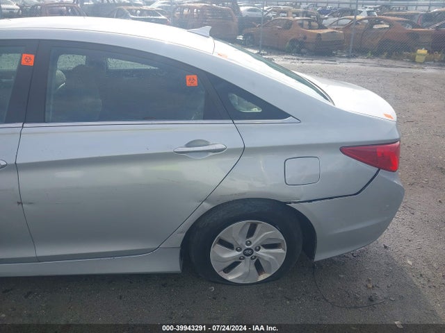 Hyundai SONATA GLS 2014 5NPEB4ACXEH826882 Image 13