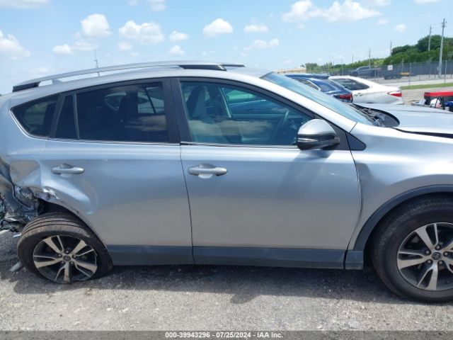 2T3WFREVXHW375015 Toyota Rav4 Xle