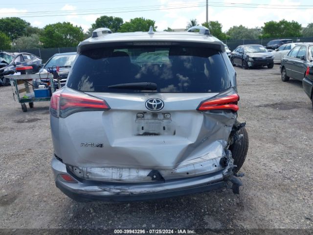 2T3WFREVXHW375015 Toyota Rav4 Xle