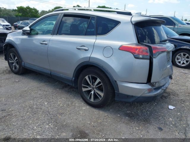 2T3WFREVXHW375015 Toyota Rav4 Xle