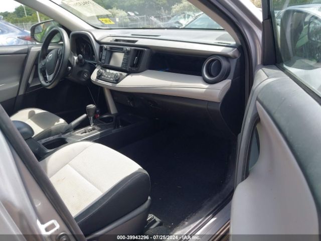 2T3WFREVXHW375015 Toyota Rav4 Xle