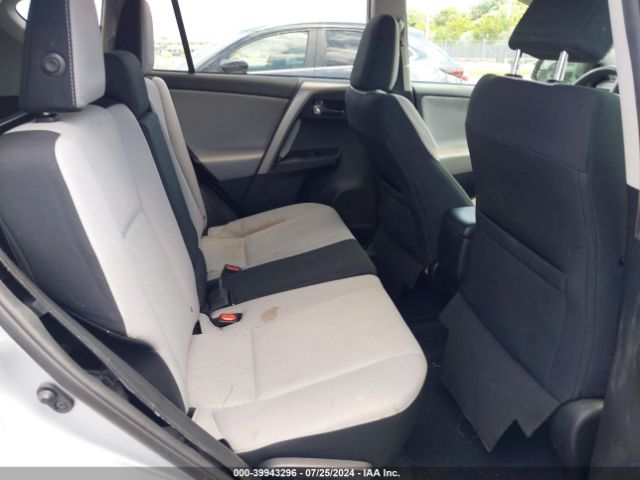 2T3WFREVXHW375015 Toyota Rav4 Xle