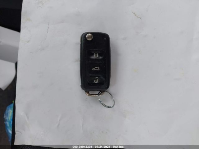 WVGBV7AX0GW612748 Volkswagen TIGUAN S