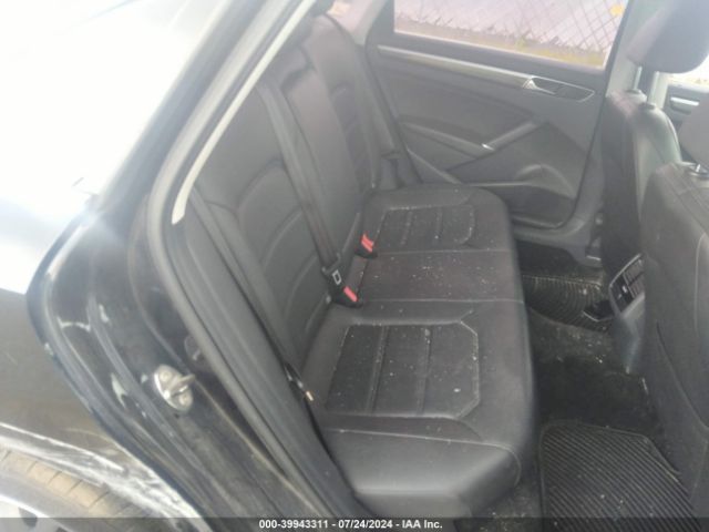 1VWBT7A31HC024901 Volkswagen Passat 1.8t Se
