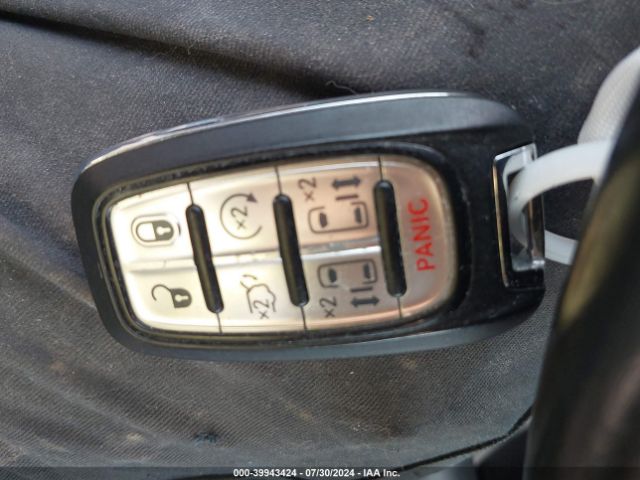 2C4RC1EGXJR236219 Chrysler Pacifica Touring L Plus