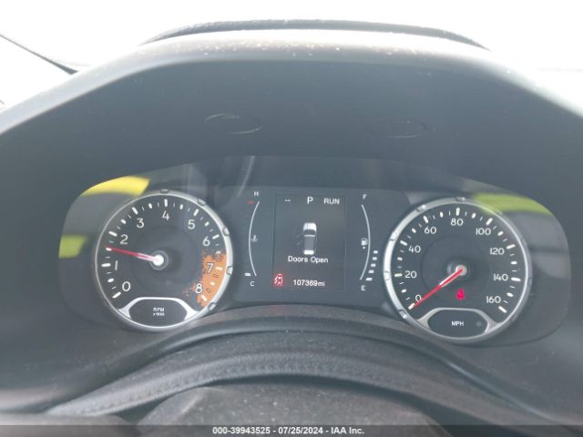 ZACCJABB6JPG65379 Jeep Renegade Latitude Fwd