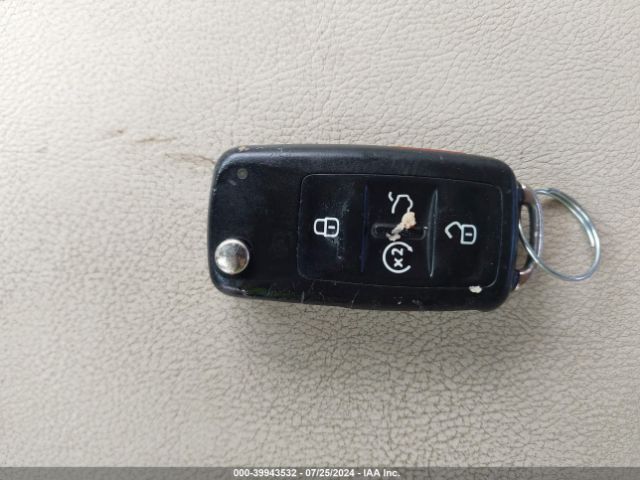 1VWCS7A33FC089267 Volkswagen Passat 1.8t Sel Premium