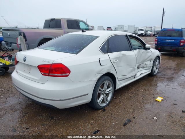 1VWCS7A33FC089267 Volkswagen Passat 1.8t Sel Premium