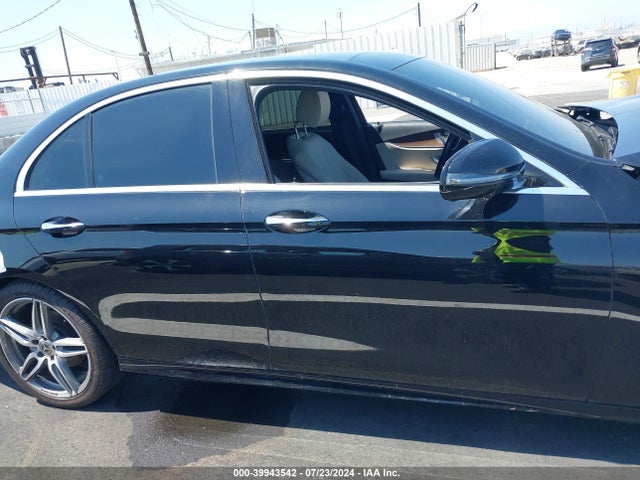 Mercedes-Benz E 350 2020 W1KZF8DB5LA814746 Image 13