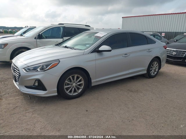 Hyundai SONATA SE 2019 5NPE24AF9KH809335 Image 2