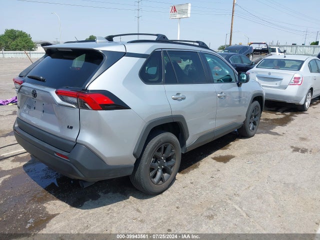 Toyota RAV4 LE 2021 2T3H1RFV2MW165301 Image 4