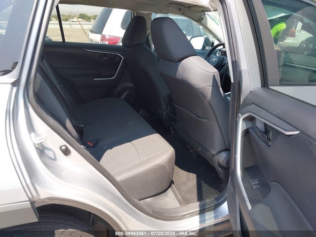 Toyota RAV4 LE 2021 2T3H1RFV2MW165301 Image 8