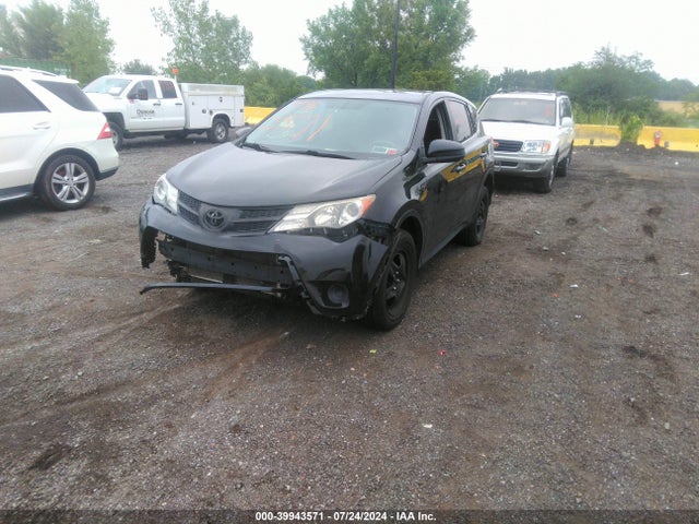 Toyota RAV4 LE 2014 2T3BFREV9EW226847 Image 2