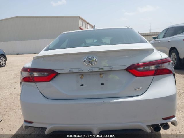 4T1G11AK2NU063226 Toyota CAMRY SE