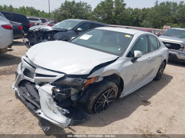 4T1G11AK2NU063226 Toyota CAMRY SE