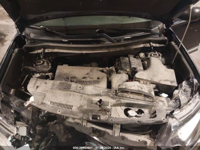 JA4AZ3A34JZ058298 Mitsubishi Outlander Es