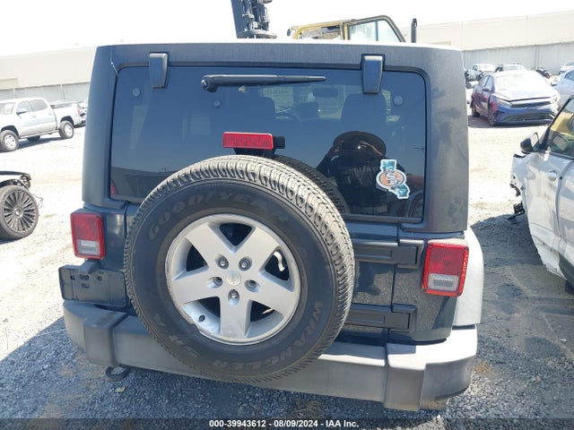 1C4BJWDG3HL678378 Jeep Wrangler Unlimited Sport 4x4