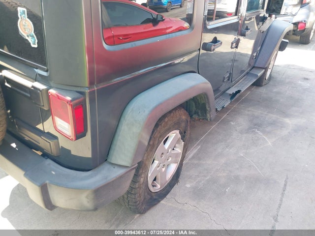1C4BJWDG3HL678378 Jeep Wrangler Unlimited Sport 4x4