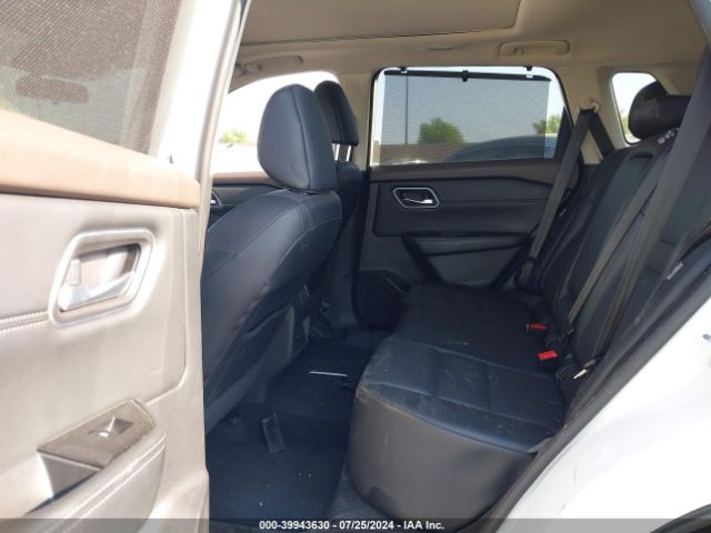 5N1AT3BA3MC719942 Nissan Rogue Sv Fwd