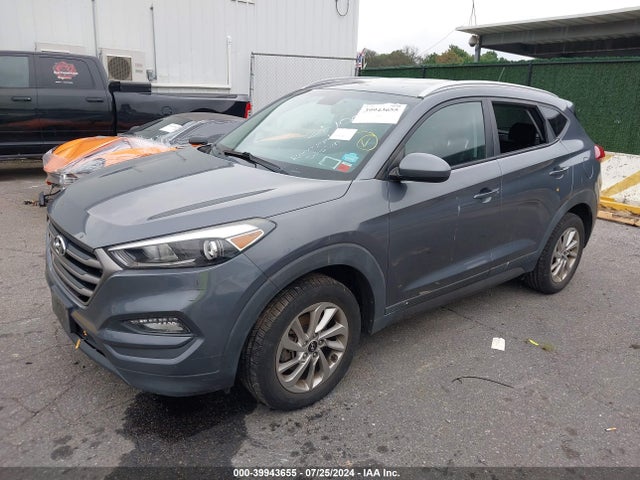 Hyundai TUCSON SE 2016 KM8J33A47GU054201 Image 2