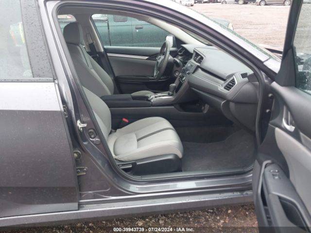 19XFC2F52GE047810 Honda Civic Lx