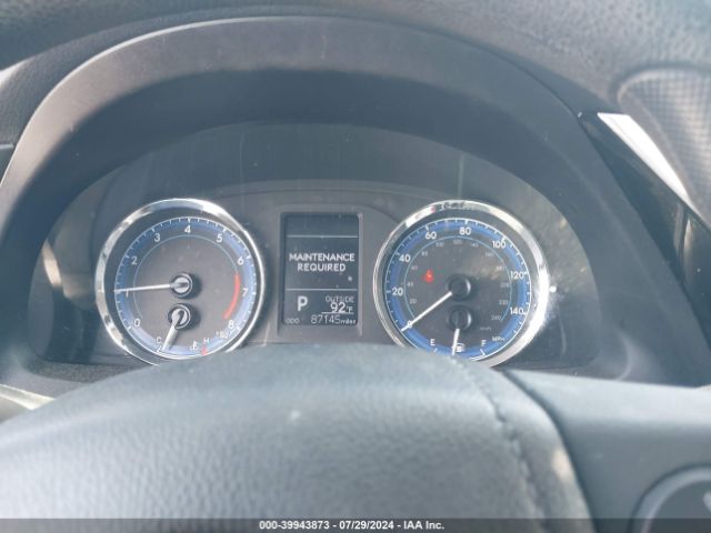 5YFBURHE5HP624752 Toyota COROLLA LE